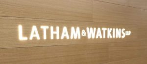 Latham & Watkins llp logo