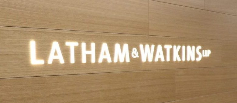 Latham & Watkins llp logo