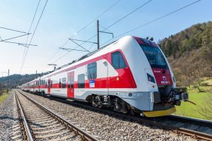 &Scaron;koda battery-electric train